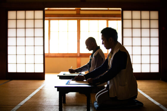 Sutra Transcription・Tracing of the Image of Buddha